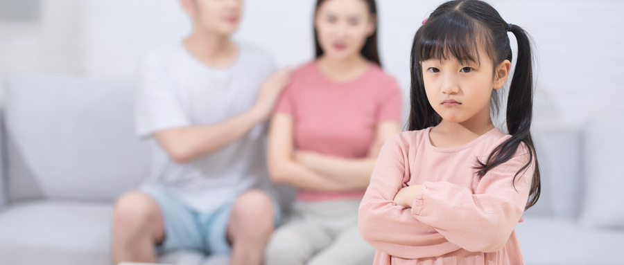 父母在這4件事上越“狠”，孩子將來越出色，可惜大部分家長都舍不得