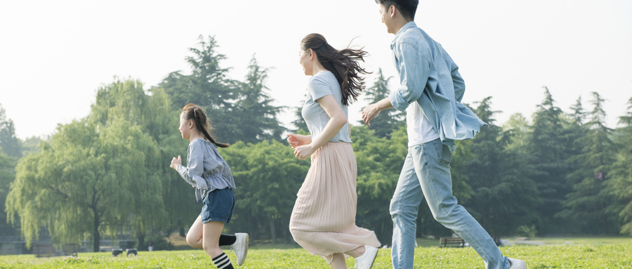 如何培養(yǎng)出快樂(lè)、溫暖、人格健全的孩子？