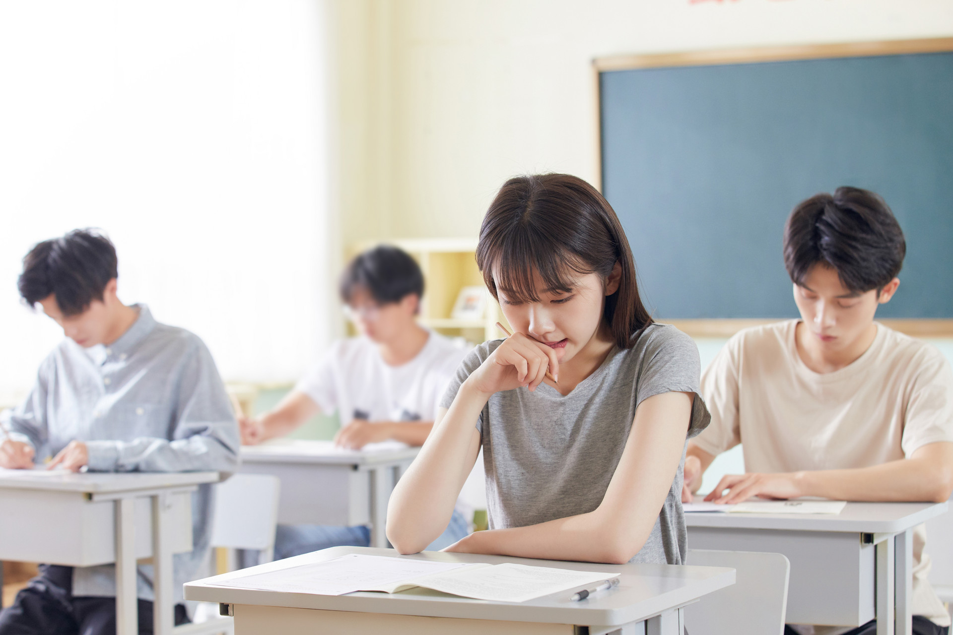@高中、初中畢業(yè)生，兩封信帶你看國家資助好政策